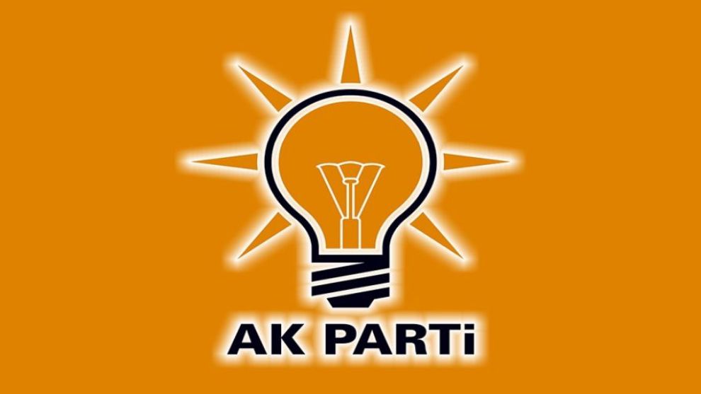 AK Parti'de 2 ilçe başkanı değişti