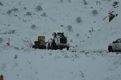 Malatya'da kardan kapanan 60 köyün yolu açıldı