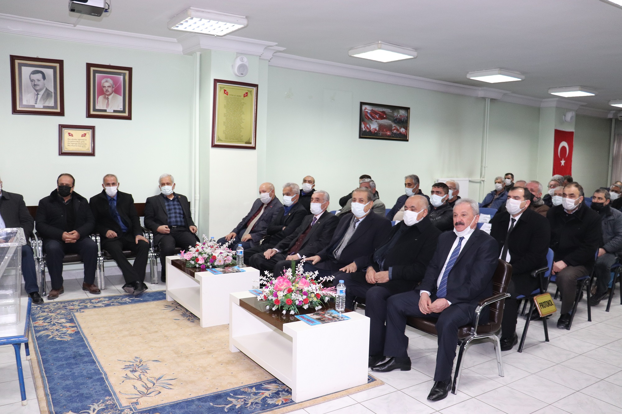 Malatya Mahrukatçılar Esnaf Odasının genel kurulunda mevcut başkan Orhan Özbek tek liste ile güven tazeledi.