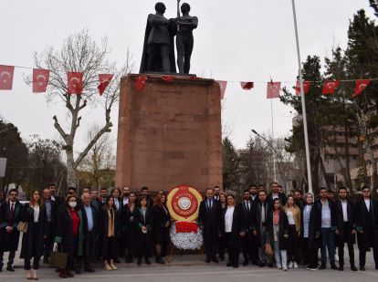 “Hukuk Fakülteleri azaltılmalı”