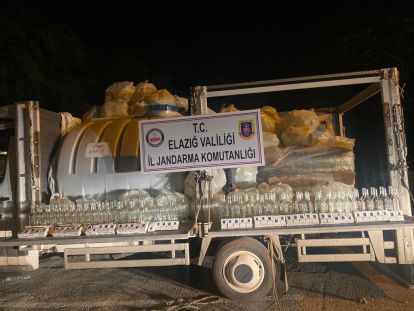 Arapgir'den götürülen 3.5 ton kaçak şarap ele geçirildi