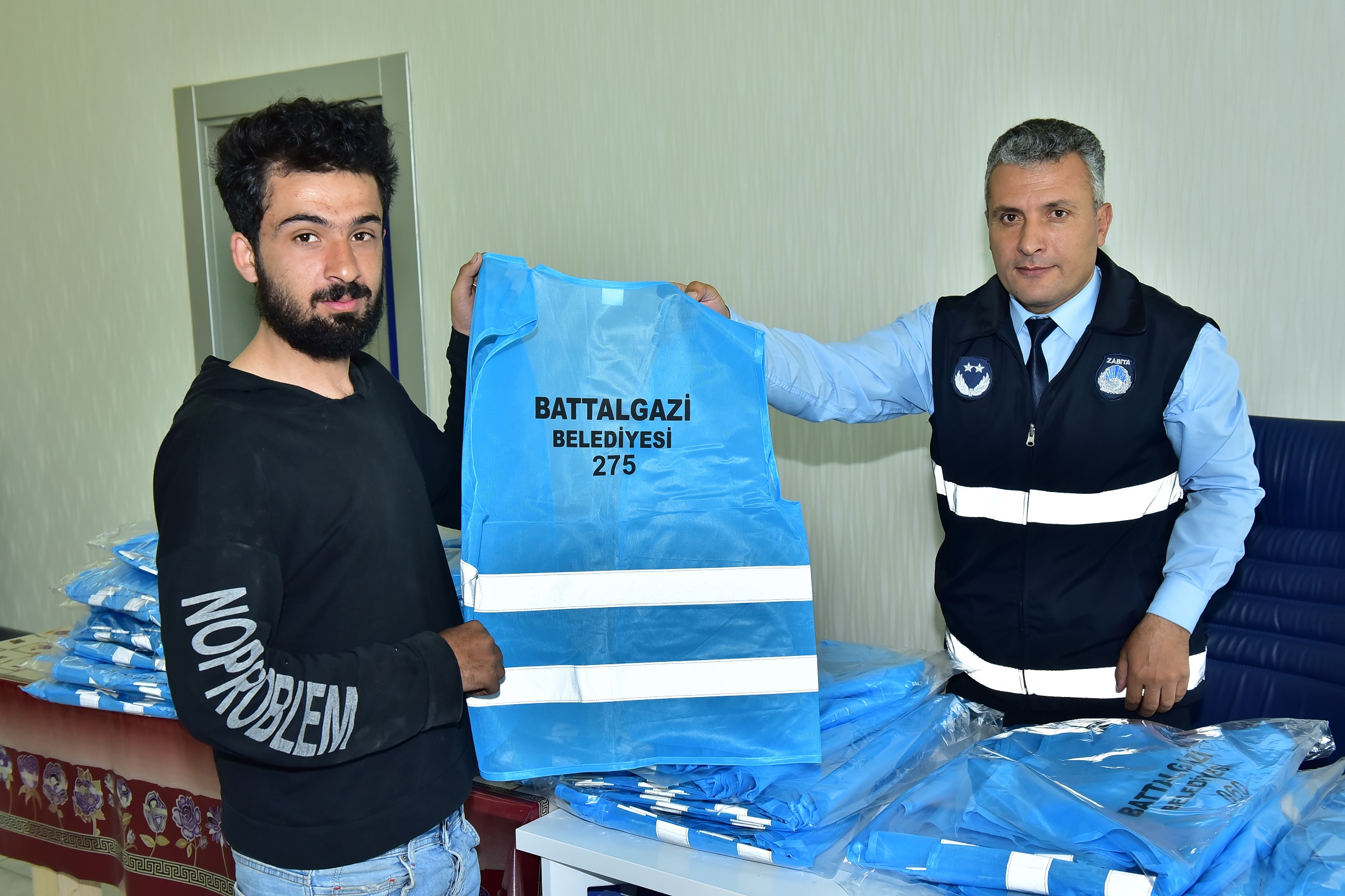 Battalgazi Belediyesi, Malatya Valiliği’nin hurda ve atık kağıt toplayıcıları konusunda yayınladığı genelge kapsamında ilçede geçimini hurda toplayıcılığı ile sağlayan 315 kişiyi kayıt altına aldı.