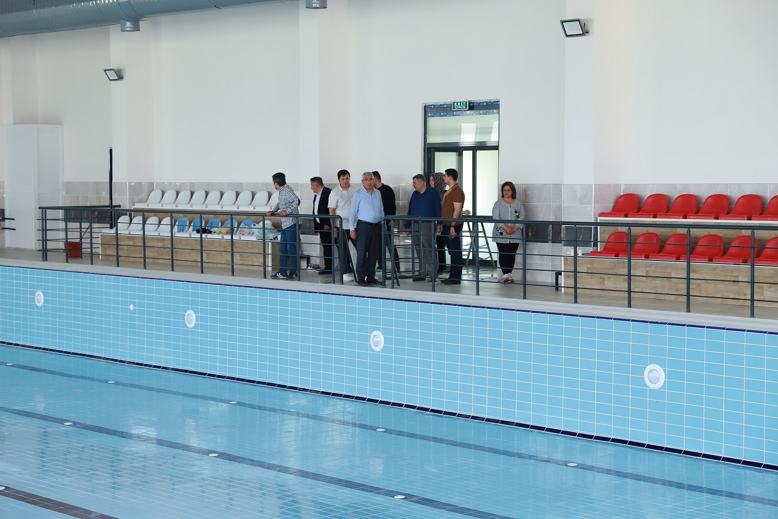 Battalgazi Belediyesi’nin öncülüğünde Gençlik ve Spor Bakanlığı tarafından 2021 yılı içerisinde Göztepe Mahallesi’nde yapımına başlanılan Yarı Olimpik Kapalı Yüzme Havuzunda sona yaklaşıldı.