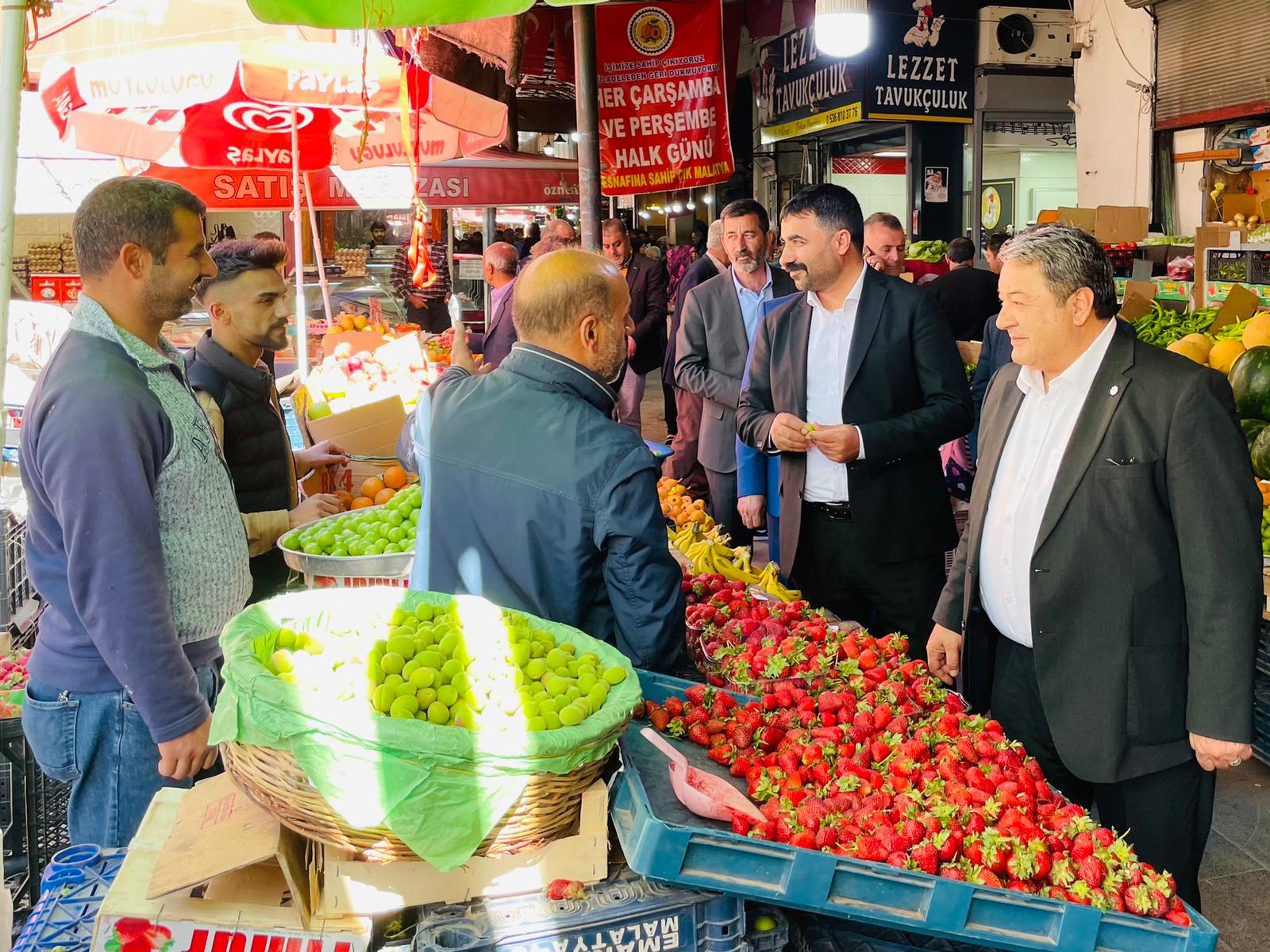 Milliyetçi Hareket Partisi  (MHP) Malatya İl Teşkilatı, Malatya’nın Yeşilyurt ve Battalgazi ilçelerinde esnaf ziyaretlerinde bulundu.