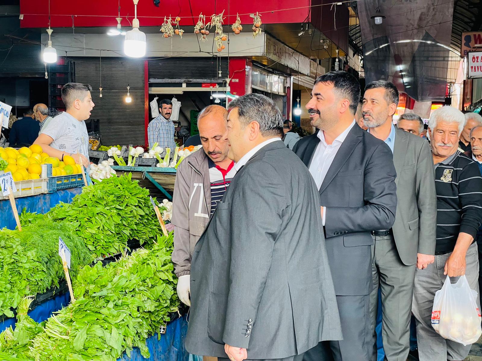Milliyetçi Hareket Partisi  (MHP) Malatya İl Teşkilatı, Malatya’nın Yeşilyurt ve Battalgazi ilçelerinde esnaf ziyaretlerinde bulundu.