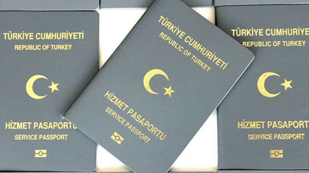 Gri pasaport skandalına  2 tutuklama