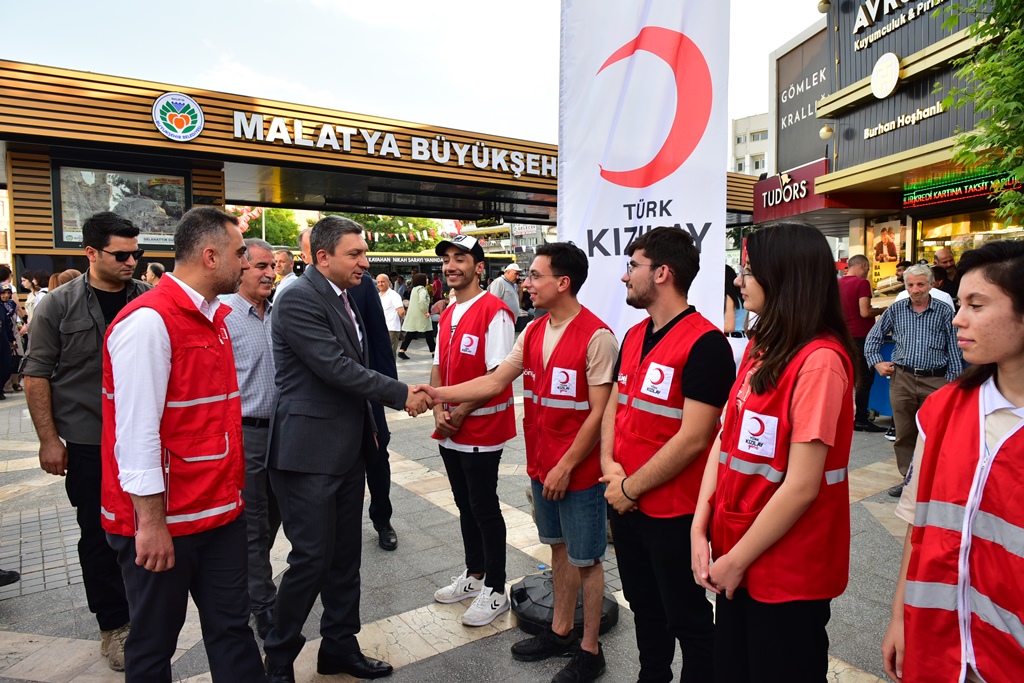 Türk Kızılay, 154. kuruluş yıl dönümünü Malatya’da düzenlenen etkinliklerle kutlandı.