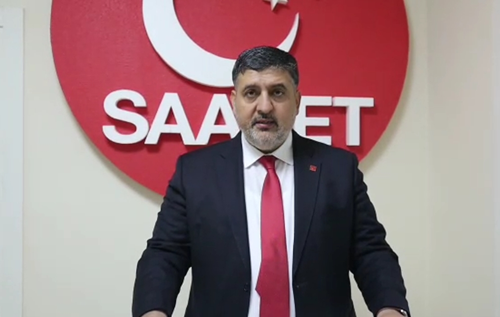 Saadet Partisi İl Başkanı Mustafa Canbay, partisinin “İnsanca Yaşam Manifestosunu” Malatyalılarla paylaştı.