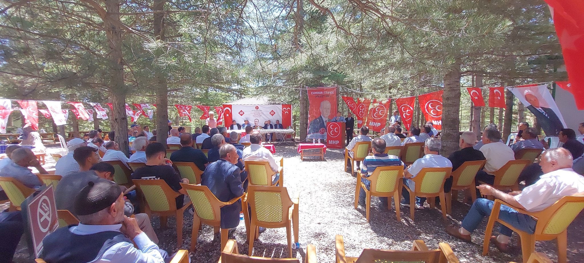 Milliyetçi Hareket Partisi (MHP) İlçe Başkanlığı tarafından 'Adım Adım 2023, İlçe İlçe Anlatma ve Aydınlatma' toplantıları kapsamında 3 günde 11 ilçede etkinlik yapıldı.  