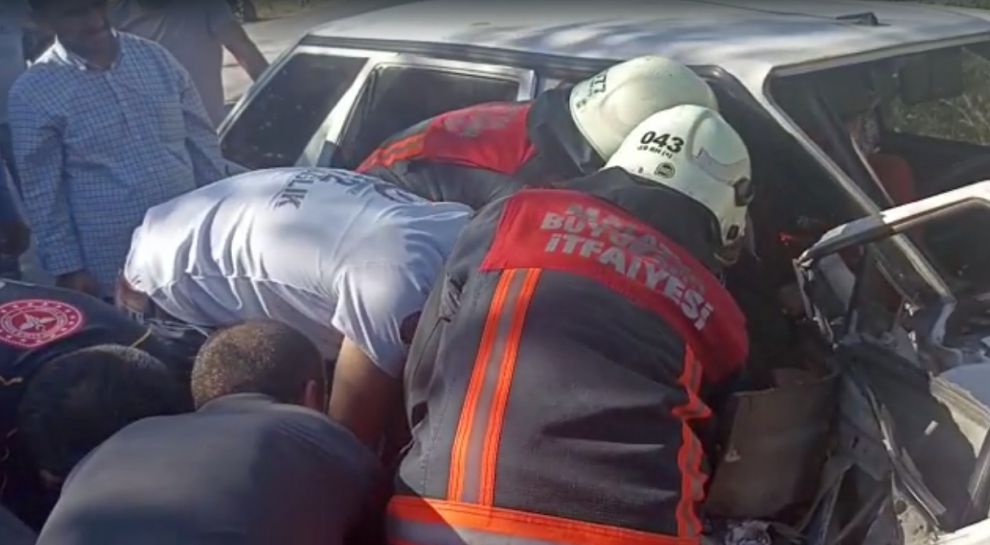 Eskimalatya’da 2 kaza: 8 kişi yaralandı
