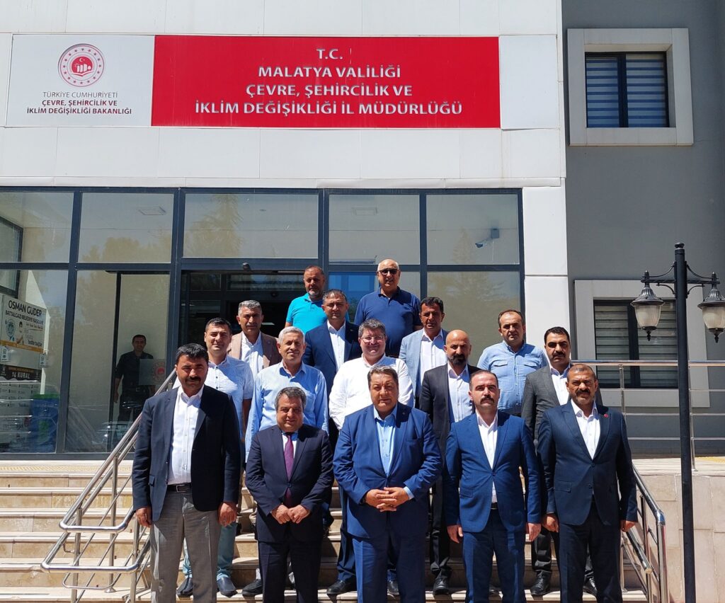 Milliyetçi Hareket Partisi (MHP) Malatya Milletvekili Mehmet Fendoğlu, MHP İl Başkanı Mesut Samanlı ile beraberindeki heyet kentteki 5 kurumun il müdürünü ziyaret ederek, yatırım ve vatandaşların sorunlarına ilişkin istişarelerde bulundular.