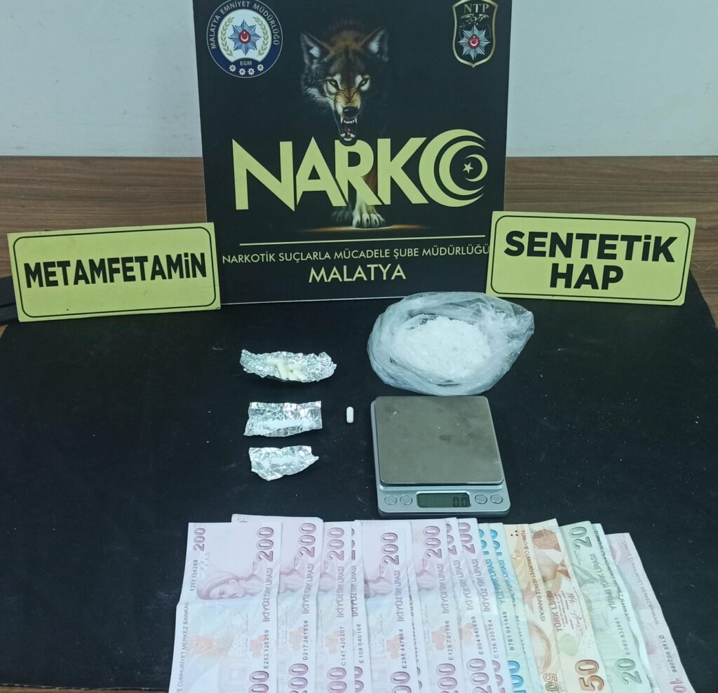 Malatya Emniyet Müdürlüğü Narkotik Ekiplerince yapılan iki ayrı operasyonda uyuşturucu madde ele geçirilirken, 1 şüpheli tutuklandı.