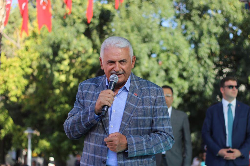 TBMM eski başkanlarından ve son başbakan, AK Parti Genel Başkan Vekili Binali Yıldırım'ın 21 Temmuz Perşembe günü Malatya'da, Kayısı Festivali açılışı dahil olmak üzere bazı programlara katılacağı bildirildi.