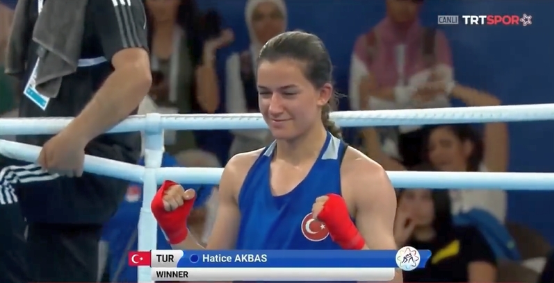 Malatyalı milli boksör Hatice Akbaş, Akdeniz Oyunları'nda da altın madalya kazandı.
