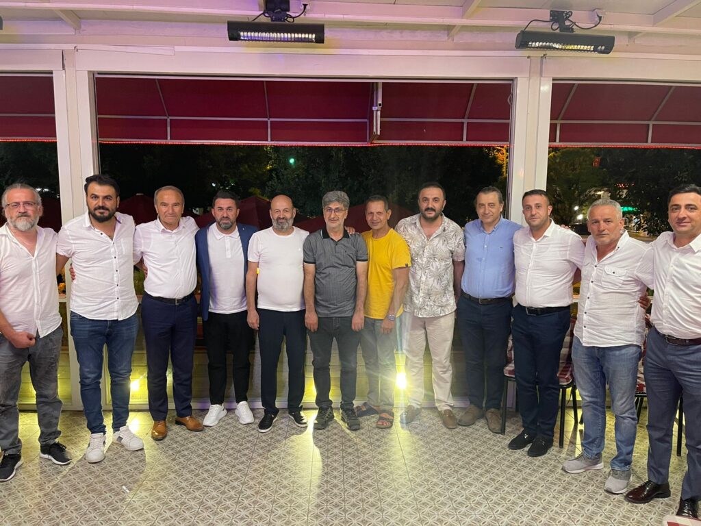 Malatya’mızı önümüzdeki sezon TFF 3. Lig 3. Grup’ta temsil edecek Malatya Arguvanspor’umuz seçimli genel kurulunu gerçekleştirdi.