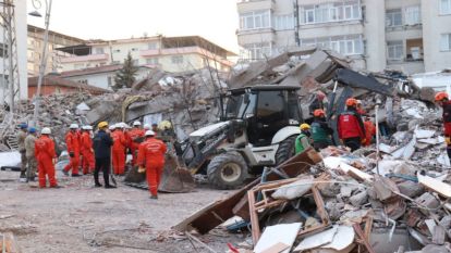 Malatya'da üçüncü depremde 2 ölü, 12'si ağır 140 kişi yaralandı