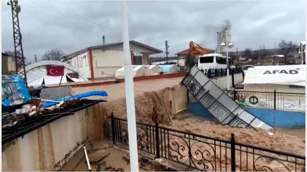 Doğanşehir'de sel zarar verip geçti