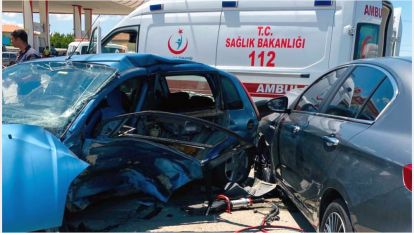 Malatya'da otomobiller çarpıştı, 3 yaralı