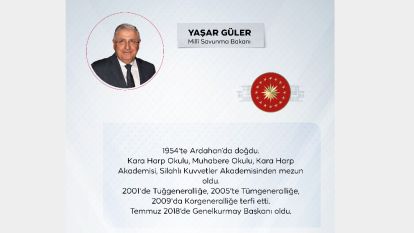 Milli Savunma Bakanı Yaşar Güler