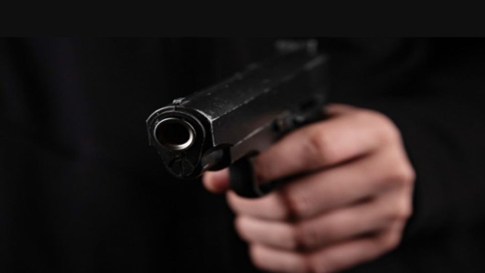 Malatya'da kavga ihbarına giden polis tabanca ile yaralandı
