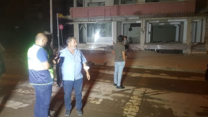 Fendoğlu deprem sonrası sokakta vatandaşın yanında oldu