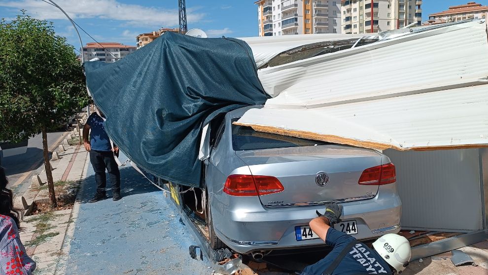 Malatya'da otomobil konteynere daldı, 1 yaralı