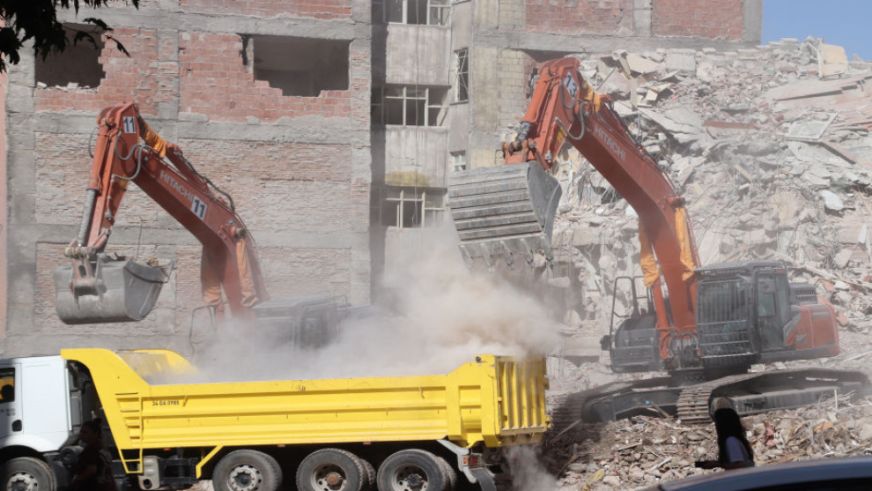Malatya'da yıkılacak bina 36 bin, yıkılan 9 bin
