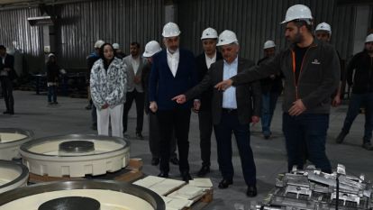 Vali Yazıcı'dan depremde üretimini durdurmayan fabrikalara moral ziyareti