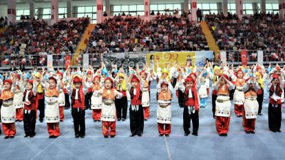 Malatya'da 23 Nisan Kapalı Spor Salonu'nda Kutlandı