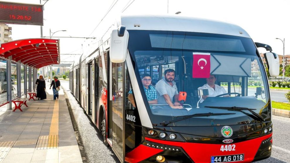 Malatya'da Büyükşehir Otobüsü Ücretsiz Yaptı