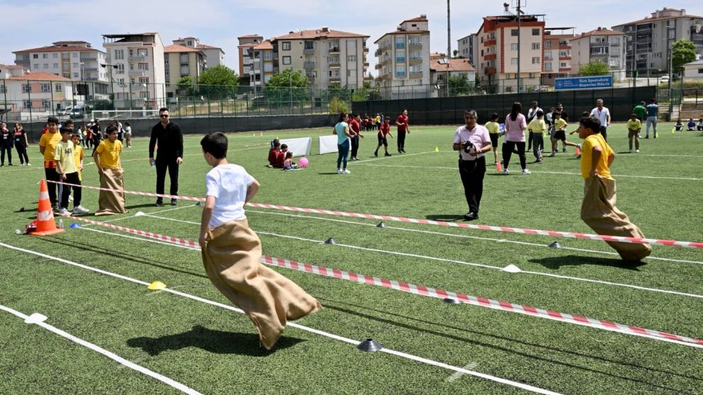 Malatya'da 77'den 7'ye Çocuk Oyunları Şenliği Düzenlendi