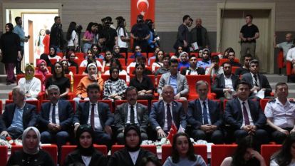 "İnsanlar deprem anını hafızasından silmenin zorluğunu yaşıyor"