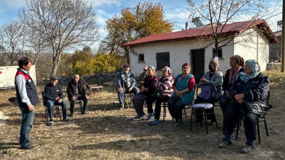 Mühendislerin ayağa toprağa değdi!..