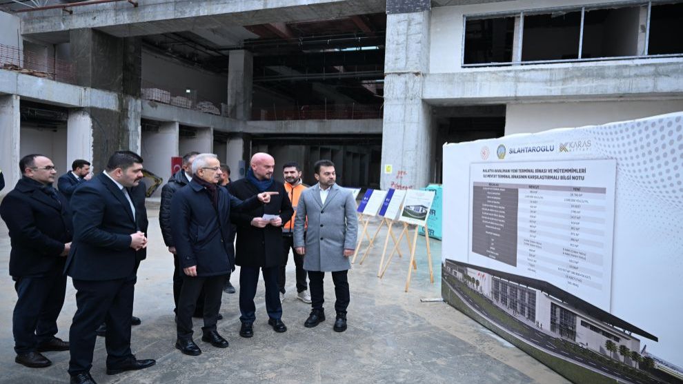 Bakan Uraloğlu'ndan Terminal Binasına İnceleme