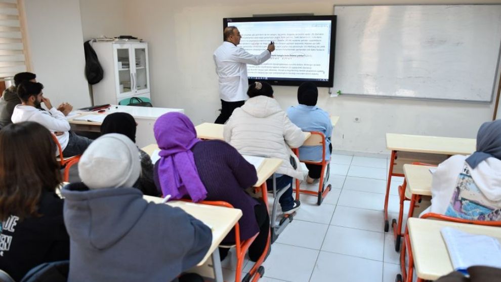 Başkan Geçit'ten Gençlere Sınav Desteği