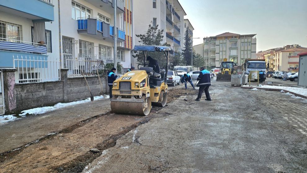 Battalgazi'de Yol, Temizlik, Denetim ve Park Çalışmaları Aralıksız Devam Ediyor