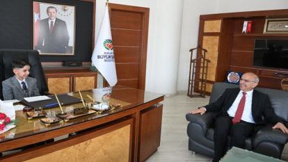 Depremi Unutmadı, Gazze ve Doğu Türkistan'ı Andı: Küçük Başkan'dan Büyük Mesaj!