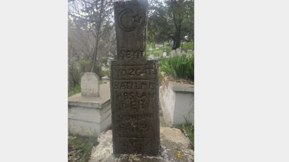 Kır Çiçeklerini Toplayıp Şehit Mezarlarına Gittiler 
