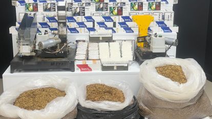 KOM, kaçakçılık yapan 4 şüpheliyi yakaladı