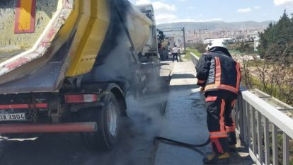 Malatya'da Hafriyat Kamyonunda Korkutan Yangın
