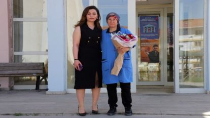 Öğrenci Yasemin'den Yurt Çalışanına Anne Sevgisi Teşekkürü