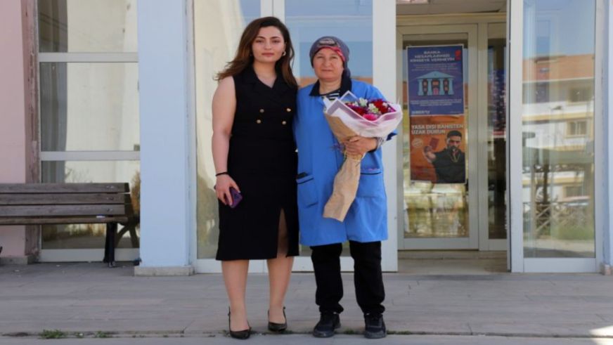 Öğrenci Yasemin'den Yurt Çalışanına Anne Sevgisi Teşekkürü