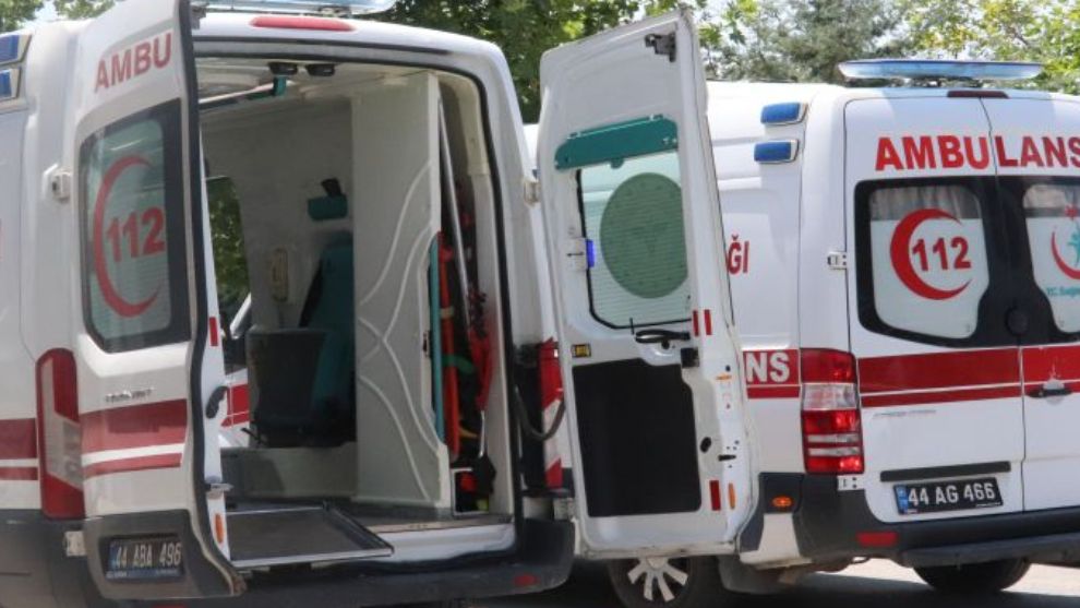 Akpınar Alt Geçidi'nde Zincirleme Kaza: 5 Araç Çarpıştı, 1 Yaralı