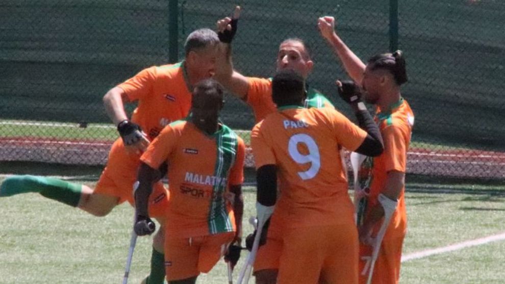 Deplasmanda Şok Skor! Malatya Takımı Rakibini 14-2'lik Farkla Ezdi!