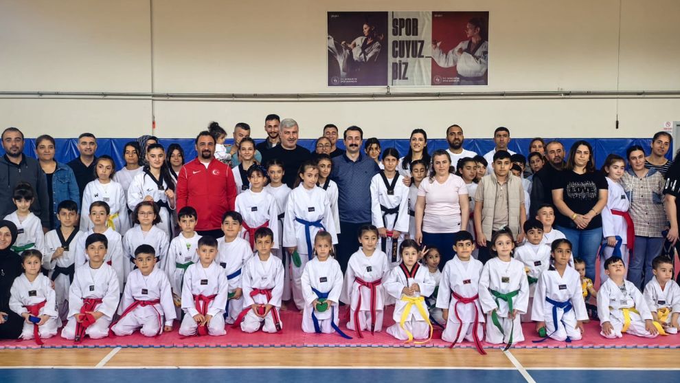 Hekimhan'da Kuşak Heyecanı! Başarılı Sporculara Yeni Kuşakları Takıldı
