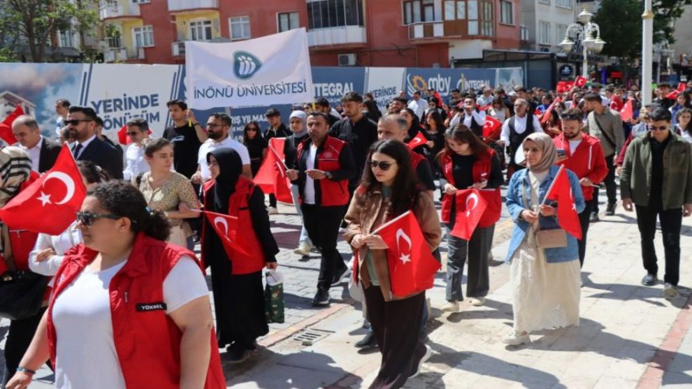19 Mayıs Kutlamaları Malatya'da Törenle Başladı! Spor ve Kültür Dolu Bir Hafta