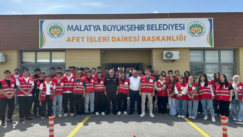 Malatya’da Gönüllü Eğitim Seferberliği! Gençler Afetlere Karşı Bilinçleniyor