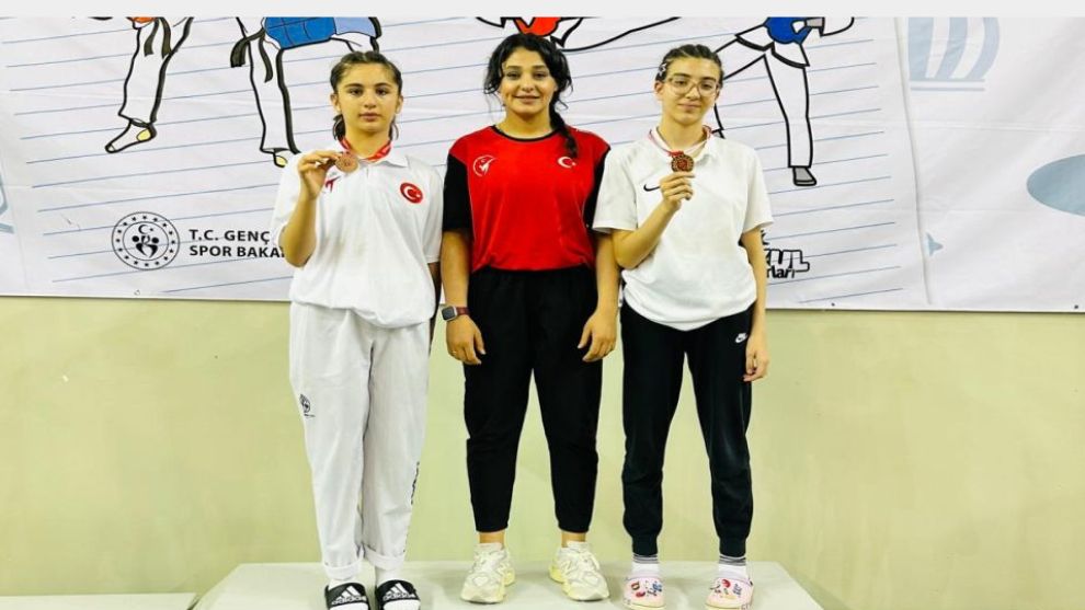 Malatyalı Zeynep Türkiye Şampiyonu Oldu! Taekwondoda Altın Madalya Gururu