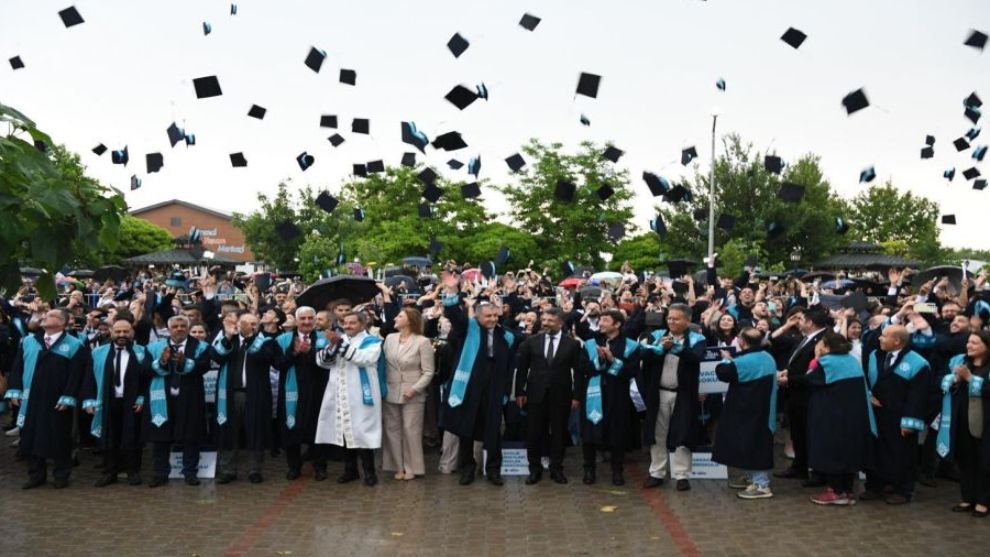 MTÜ'de Mezuniyet Coşkusu