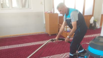 Battalgazi'de Bayram Öncesi Camiler ve Mezarlıklar Temizlendi